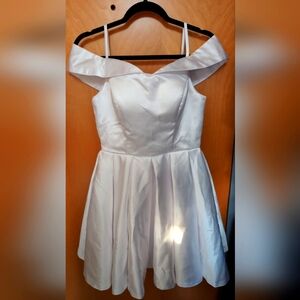 White off the shoulder mini dress size S